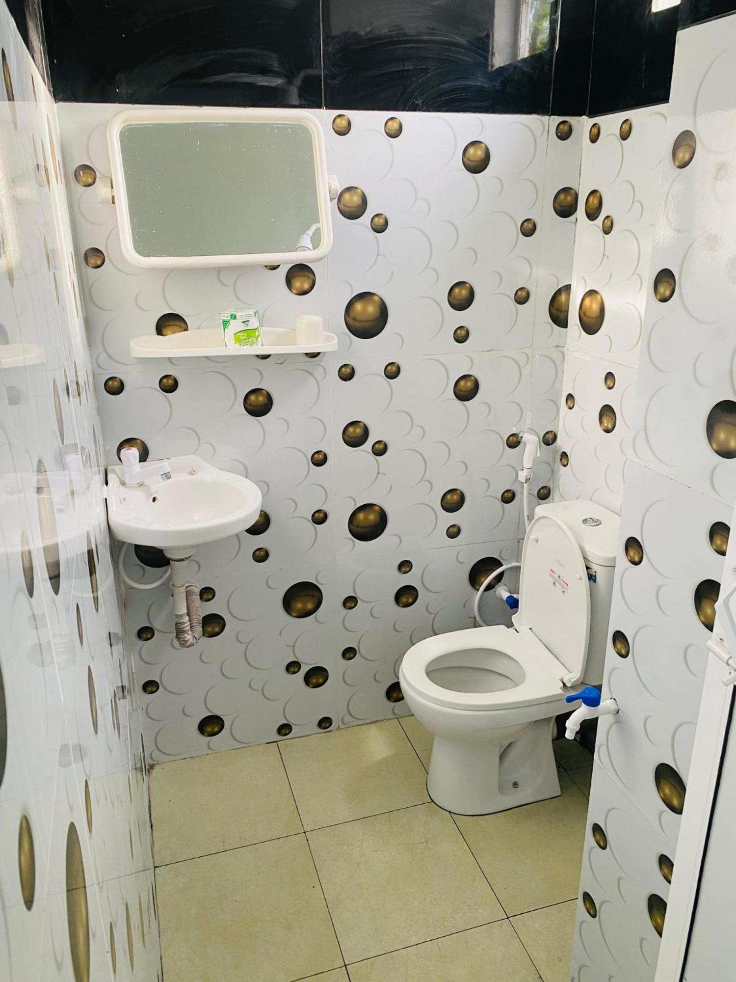 Araliya White House Apartment Negombo Exterior foto