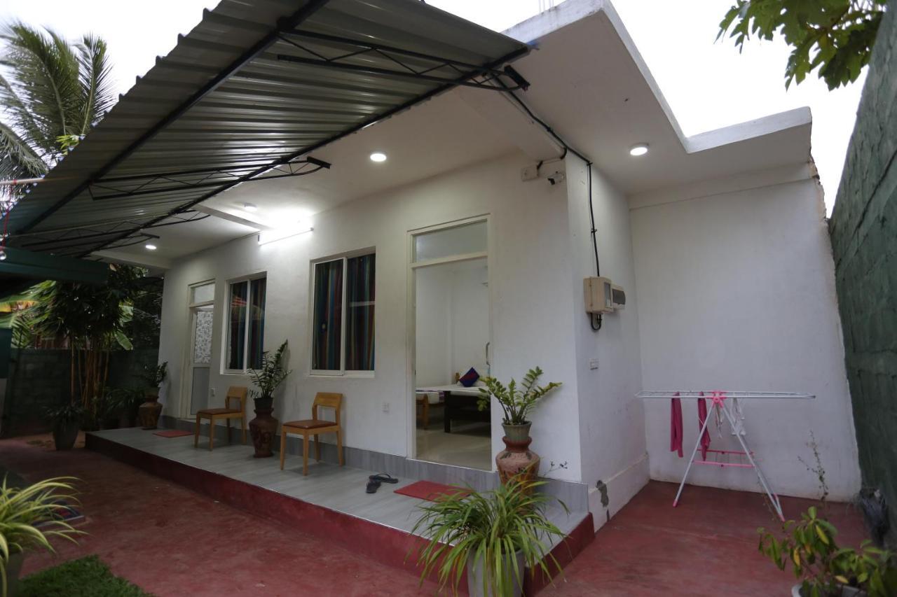 Araliya White House Apartment Negombo Exterior foto